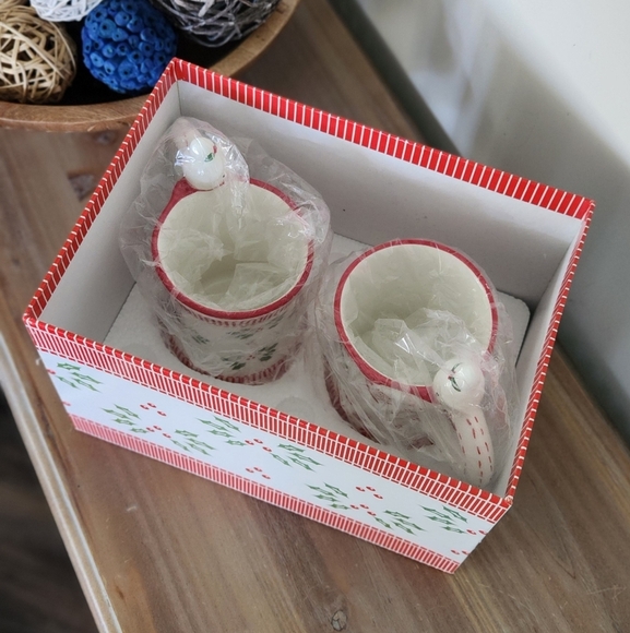 🎄 Temp-Tations Red & White Ceramic Angel Mugs – In Box, Christmas Design (Set) - Picture 15 of 16